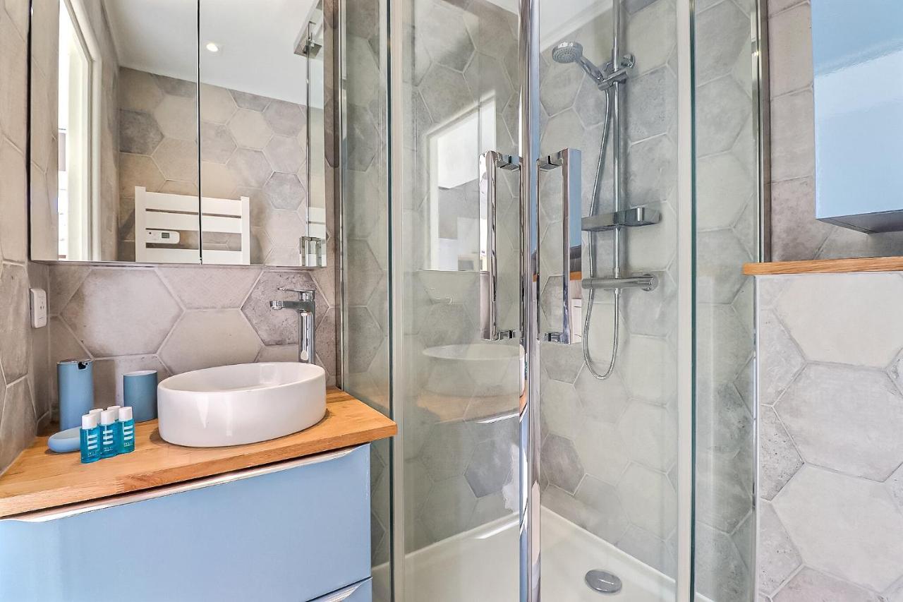 Apartament Appart Cosy Terrasse Gare De Nîmes Zewnętrze zdjęcie